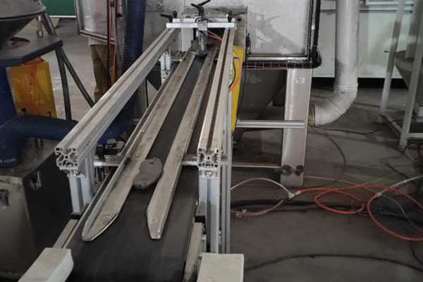 Desarrollo y tendencias de la automatización de maquinaria de fábrica de pastillas de freno.